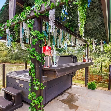奥克伍德假日公园 假日公园 *