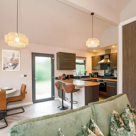 Oakwood Kompleks wypoczynkowy *